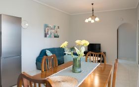Raptis Guest House